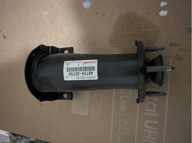 Купити RC30150 Raiso Опора амортизатора заднього