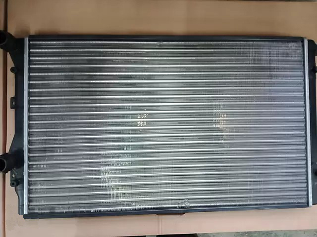 Радіатор охолодження Polcar 955508A1