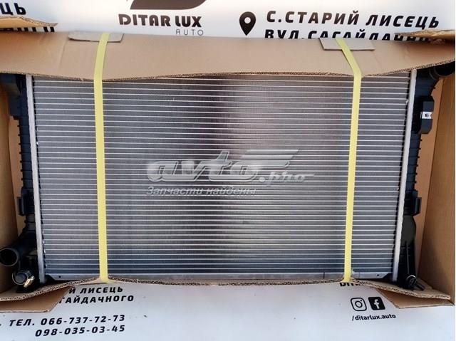 RA13362Q Signeda Радіатор охолодження двигуна