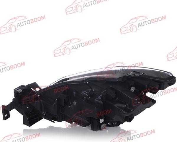 Купити GJS151031D Mazda Права блок фара