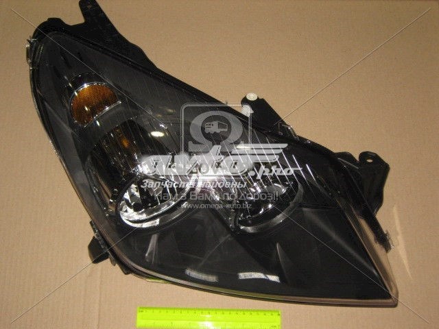 Фара правая TYC 20A389052B ціна, від 92.76 USD