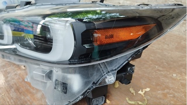 Купити KPF351040 Mazda Оптика