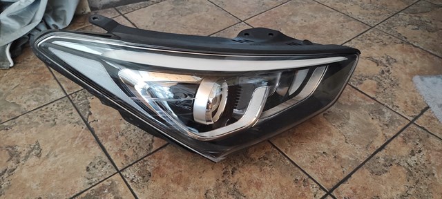 Основна фара - вставка Hyundai/Kia 921022WXXX ціна, від 377.07 USD