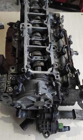 Купити 0200HS Peugeot/Citroen Головка блоку