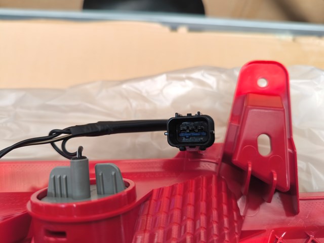 92405GI000 Hyundai/Kia Фара протитуманна задня, ліва
