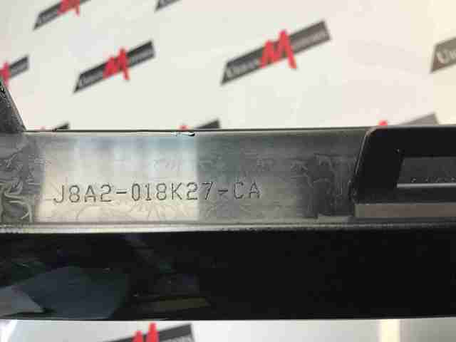  Land Rover LR095016