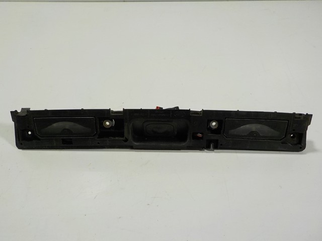 Ручка багажника Land Rover LR045165 ціна, від 38.01 USD