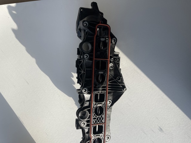 Впускний колектор A6540903500 Mercedes