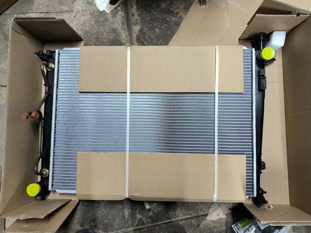 Купити 25310C6870 Hyundai/Kia Радіатор двигуна
