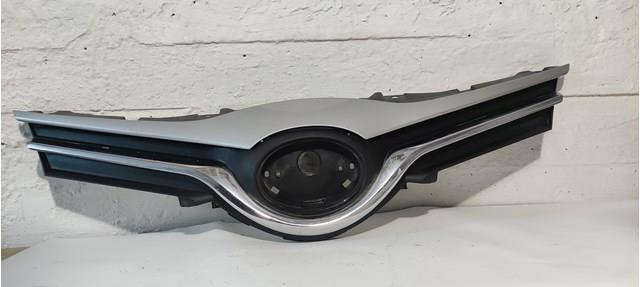 531010D660 Toyota Решітка радіатора