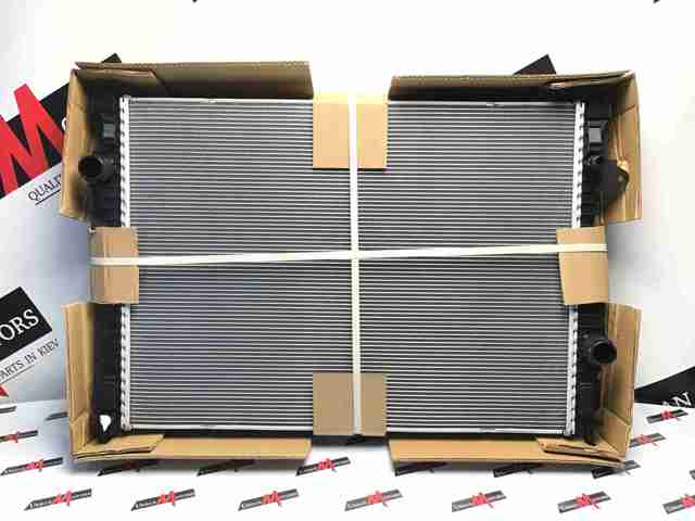 CR2738000P Mahle Original Радіатор охолодження двигуна