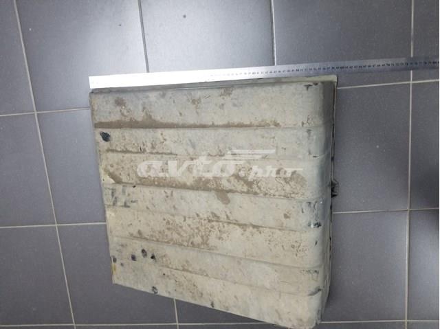 Кришка акумулятора (АКБ) 81418600083 MAN