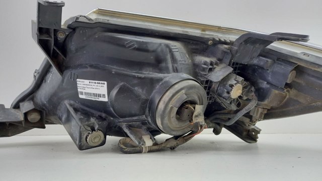 Фара права 811100K440 Toyota