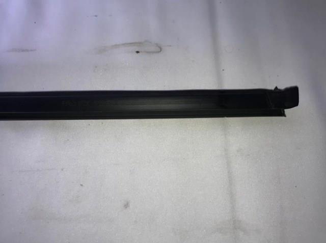  Ford LJ6Z7821457D ціна, від 5.70 USD