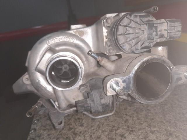  PY8V13700B Mazda