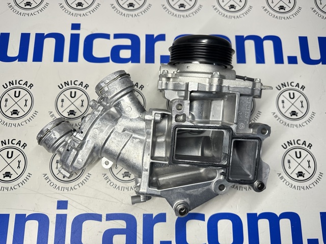 Помпа водяна, корпус Mercedes A6562002100 ціна, від 591.93 USD