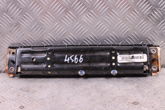  Ford DG9354045J76 ціна, від 25.34 USD