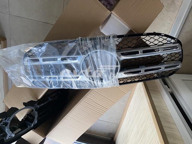 Купити A1678855704 Mercedes Захисна решітка радіатора
