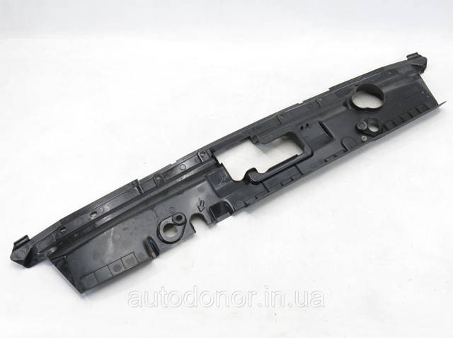 Накладка решітки радіатора нижня 623225SA0B Nissan/Infiniti