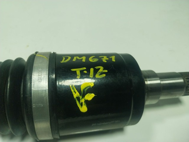 LR162687 Land Rover Піввісь задня, ліва