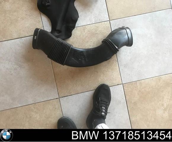 Патрубок повітряний, вхід повітряного фільтра BMW 8513454 ціна, від 38.01 USD