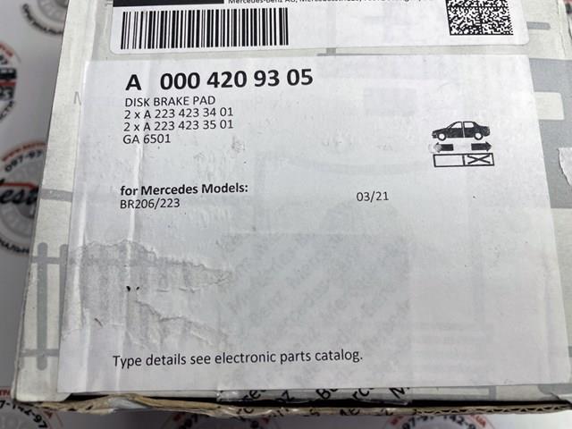 A0004209305 Mercedes Колодки гальмівні задні, дискові