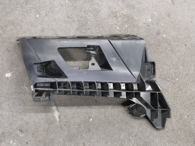 Купити PAD44131R Signeda Кронштейн бампера переднього, правий