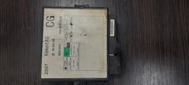 Блок керування центральним замком 90564349 General Motors