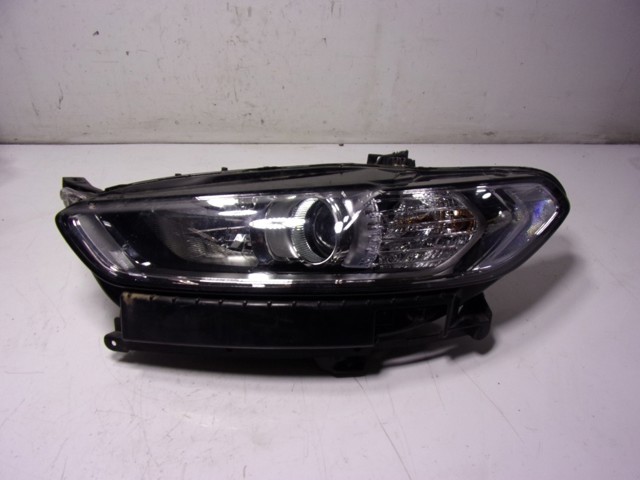 Фари VALEO 46792 ціна, від 436.19 USD