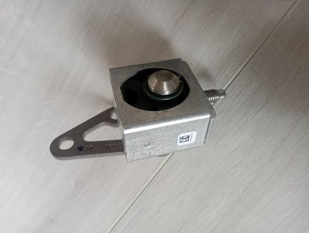 18207883020 BMW 