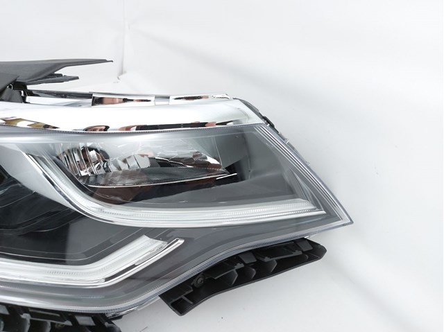 Фара права 92102D5500 Hyundai/Kia