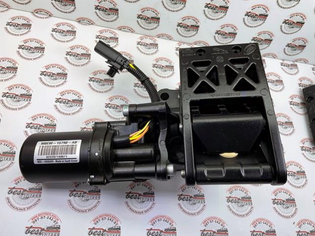 Land Rover VPLXP0515 ціна, від 1611.54 USD