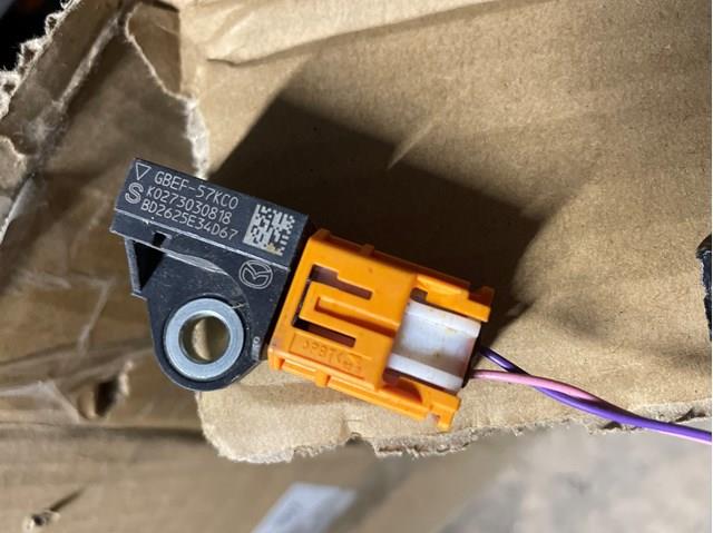 GBEF57KC0 Mazda Датчик подушки безпеки