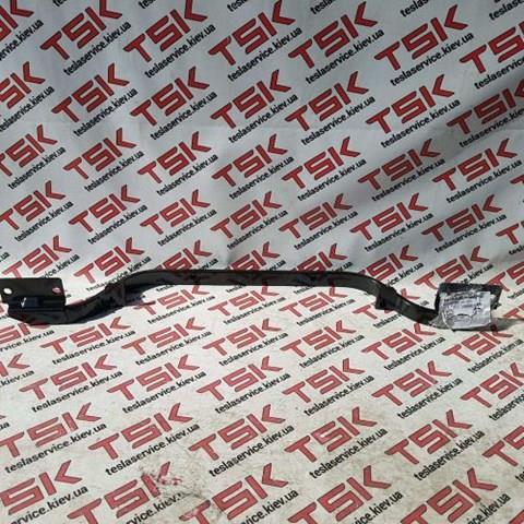 Купити 104633800C Tesla Підсилювач супорта радіатора, нижній