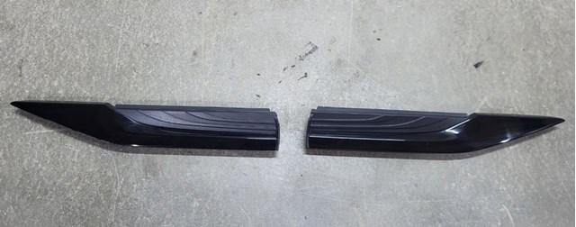 638245NA0A Nissan/Infiniti Молдинг переднього правого крила
