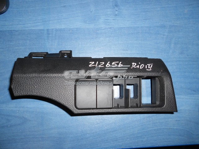  933104Y000 Hyundai/Kia