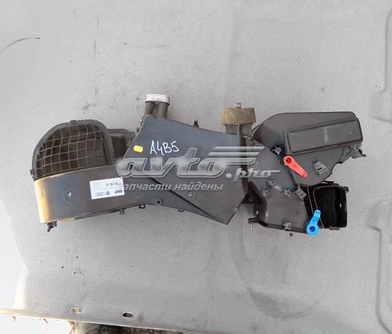 Корпус вентилятора пічки (опалювача салону), в зборі 8D1820005E VAG