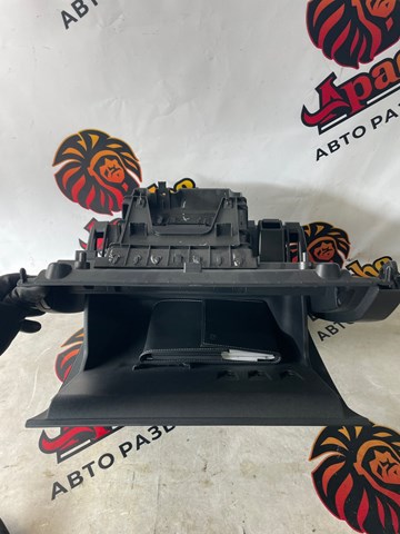 Купити 5NN857114A82V VAG Речовий ящик