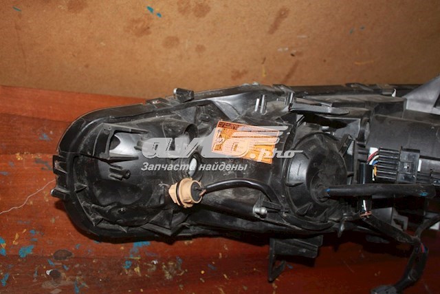 Фара правая Mitsubishi 8301C348 ціна, від 513.45 USD