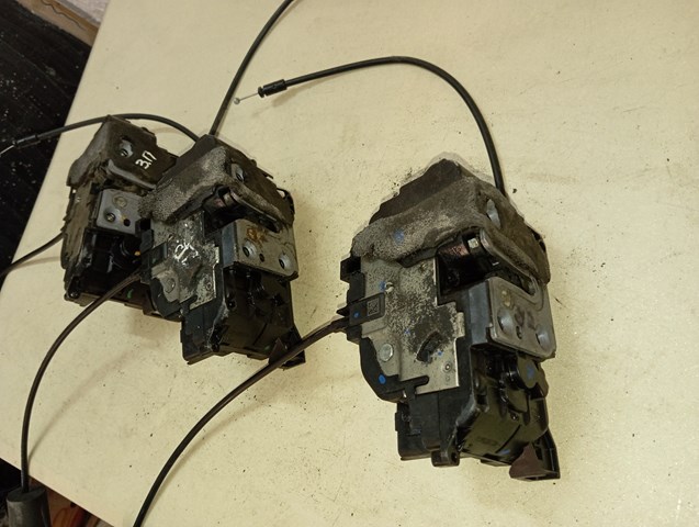 Купити 825020073R Renault (RVI) 