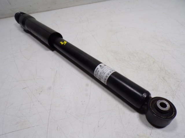Амортизатор задній Toyota 485300DF90 ціна, від 46.57 USD