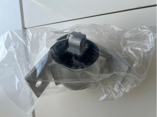 Подушка трансмісії (опора коробки передач) Jaguar T2H14266 ціна, від 106.25 USD