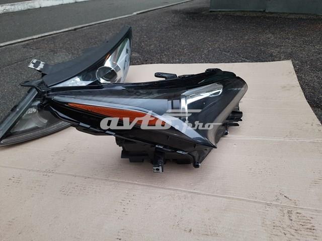 Фара правая Toyota 8114578050 ціна, від 380.93 USD