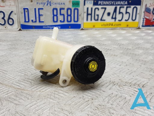 Бачок ГГЦ Honda 46660TVAA02 ціна, від 25.40 USD