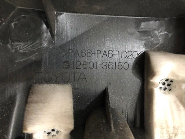 Кришка двигуна декоративна Toyota 1260136160 ціна, від 50.62 USD
