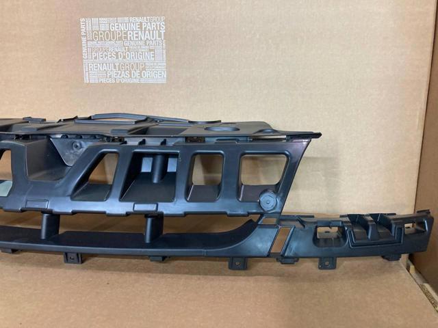 Облицювання радіатора Renault (RVI) 620360001R ціна, від 56.34 USD