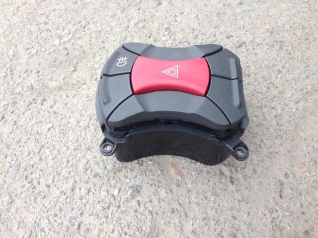 735297541 Fiat/Alfa/Lancia Аварійна кнопка
