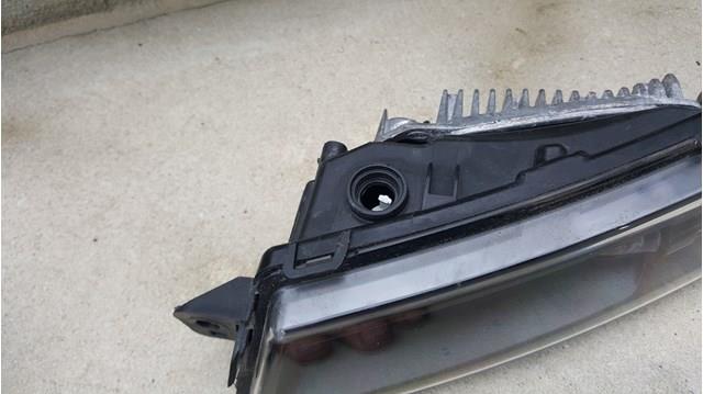Купити LR111099 Land Rover Протитуманка права