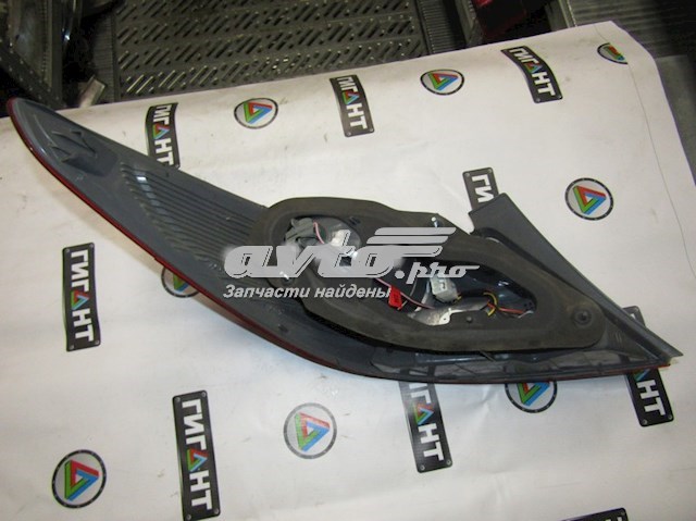 Задній правий стоп Hyundai/Kia 924024L030
