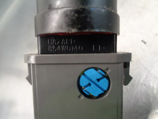 864W0140 General Motors Аварійна кнопка
